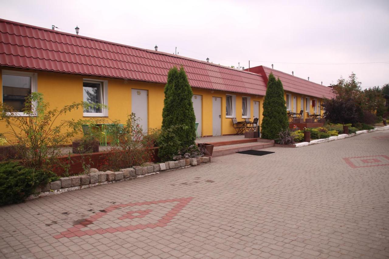 Zajazd Pod Kominkiem - Brzoza Kolo Torunia Экстерьер фото