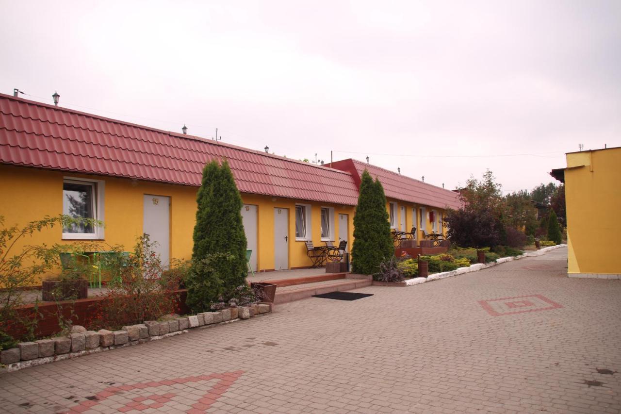 Zajazd Pod Kominkiem - Brzoza Kolo Torunia Экстерьер фото